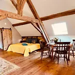 B&B D'hotes Domaine Les Grands Perons Hérisson