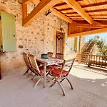 D'hotes Domaine Les Grands Perons B&B Hérisson