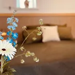 D'hotes Domaine Les Grands Perons B&B 3*