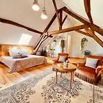 D'hotes Domaine Les Grands Perons B&B Hérisson