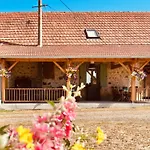 D'hotes Domaine Les Grands Perons 3*