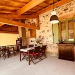D'hotes Domaine Les Grands Perons B&B 3*