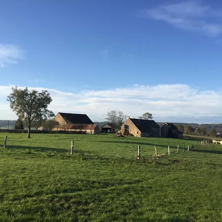 D'hotes Domaine Les Grands Perons 住宿加早餐酒店 Hérisson