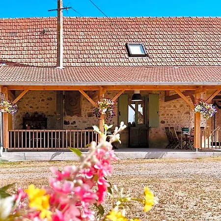D'hotes Domaine Les Grands Perons Bed & Breakfast Hérisson