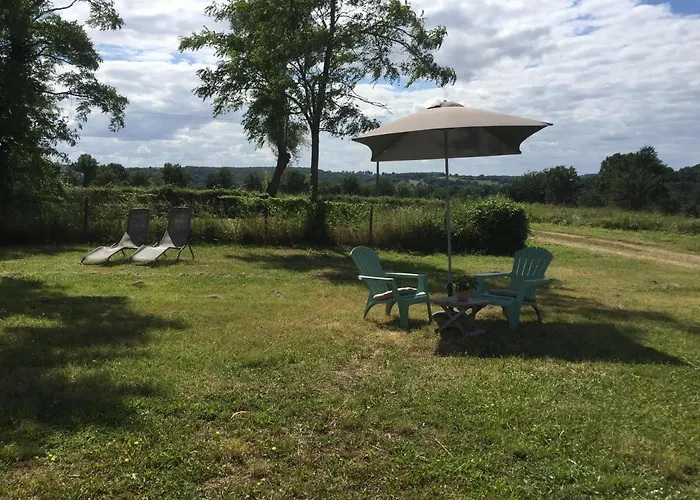 D'hotes Domaine Les Grands Perons Bed & Breakfast